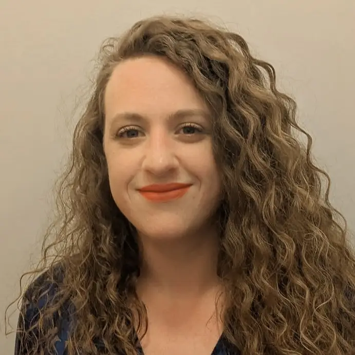 headshot-joanna-maroney